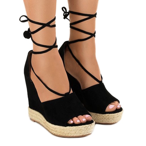 Černé klínové sandály espadrilky F35-18 černá