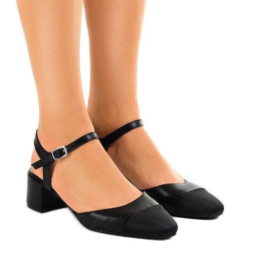 Černé lodičky na sloupku 5095 černá Černé lodičky na sloupku 5095 černá