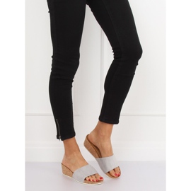 Šedé klínové pantofle G233 Šedá - Ii Gat Šedé klínové pantofle G233 Šedá - Ii Gat