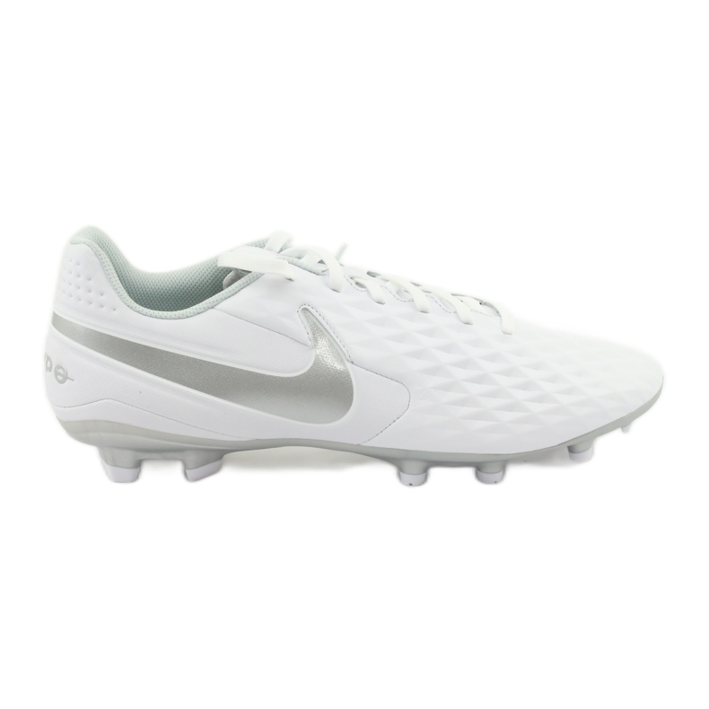Kopačky Nike Tiempo Legend 8 Academy FG / MG AT5292 100 bílý