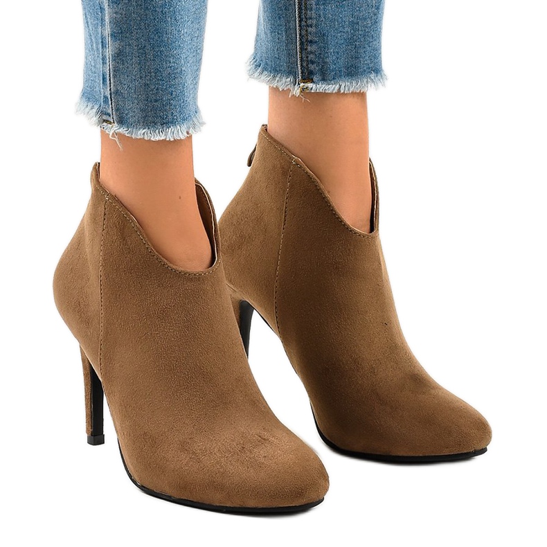 Hnědý semiš AF-02 na jehlovém podpatku