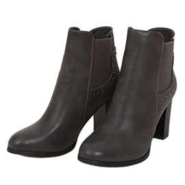 Klasické šedé vysoké podpatky šedé 88097 Šedá