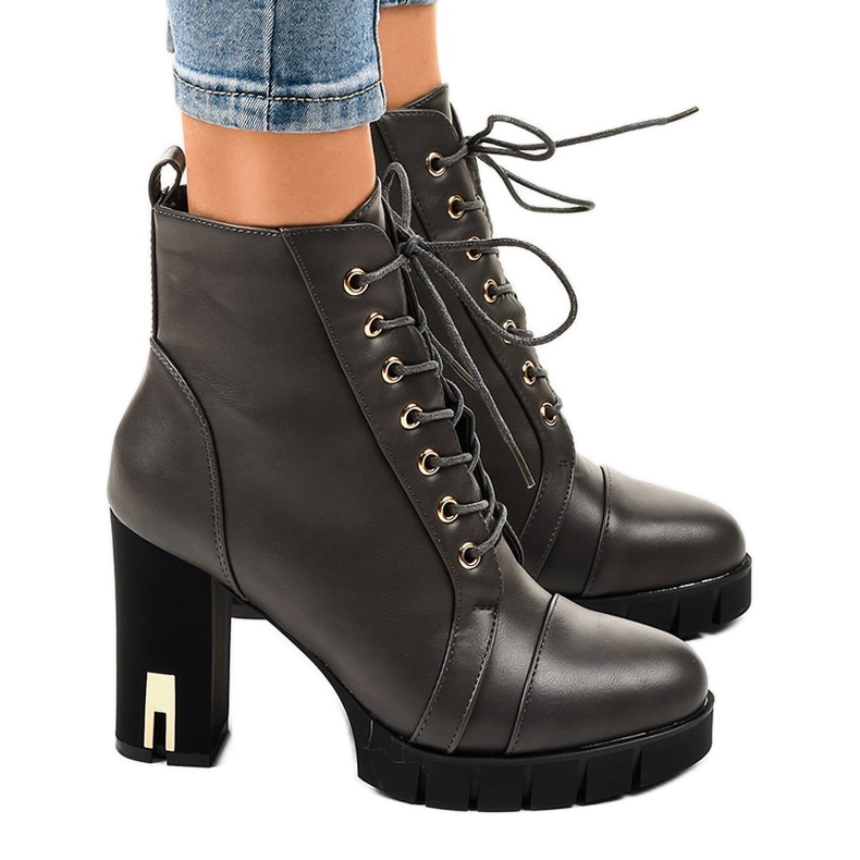 Teplé boty na sloupku se zipem K-9925 šedá Teplé boty na sloupku se zipem K-9925 šedá