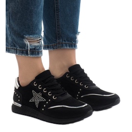 Černé sportovní tenisky s hvězdou XSM101-19 černá