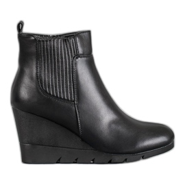 SHELOVET Boty na klínku červené SHELOVET Boty na klínku červené