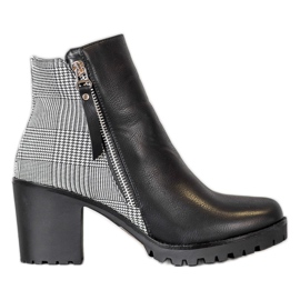 Filippo Boty Na Postu černý