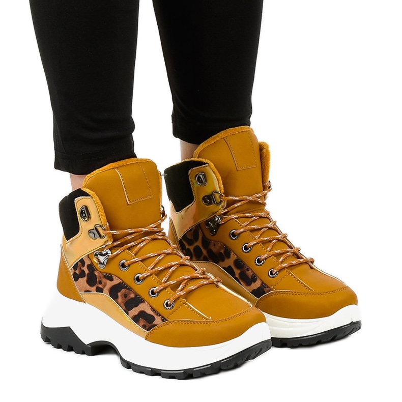 Zateplené hnědé dámské tenisky F-19208-3 hnědý žlutá