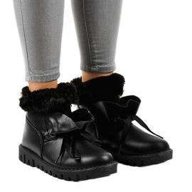 Černé izolované tenisky se zipem 428-6 černá