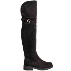 Ideal Shoes Elegantní kozačky se sponou černý