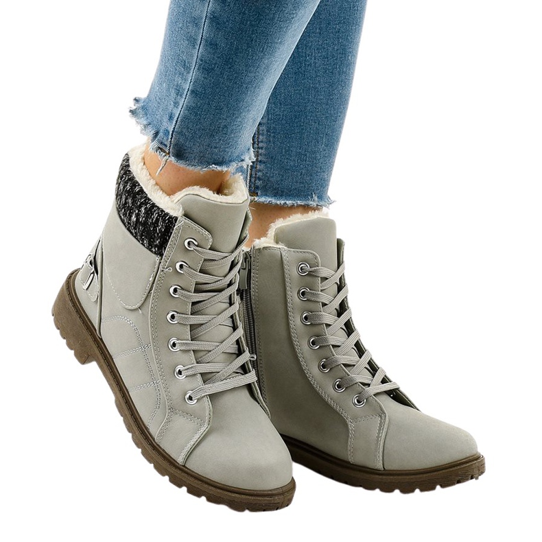 Šedá zateplená turistická obuv NR02-4