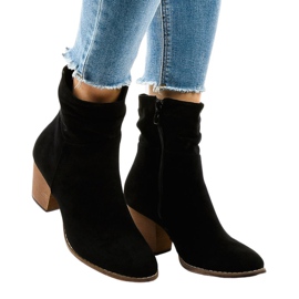 Kovbojské kozačky černé semišové E2250 černý