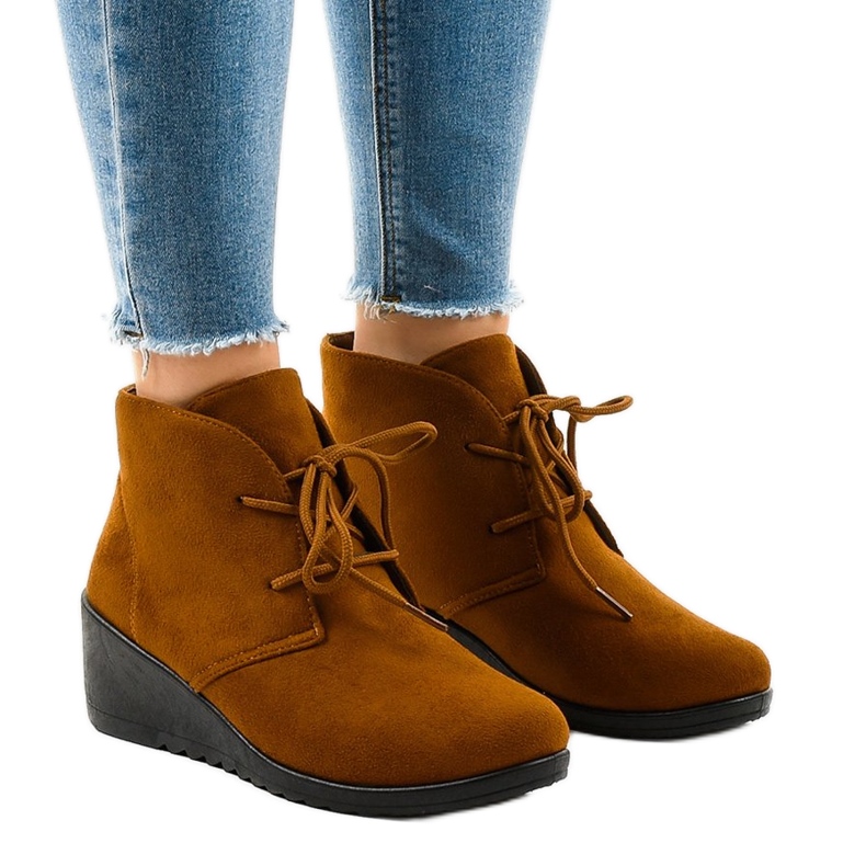 Hnědé semišové klínové boty E3265 hnědý