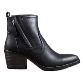 J. Star Pohodlné kozačky na sloupku černá J. Star Pohodlné kozačky na sloupku černá