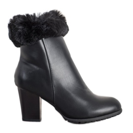 Goodin Boty na sloupku s kožešinou černá Goodin Boty na sloupku s kožešinou černá