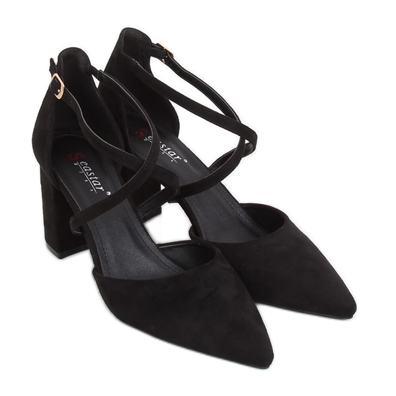 Čerpadla na černém sloupku LE069P Černá