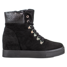 Bestelle Módní klínové boty černá