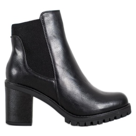 M.Daszyński Pohodlné kozačky na sloupku černý