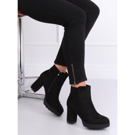 Černé boty na chrániči černé 4144 Black černý