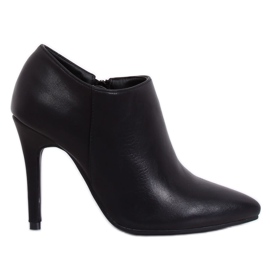 Černé kožené boty na špendlíku TX-1850-1 Black černý