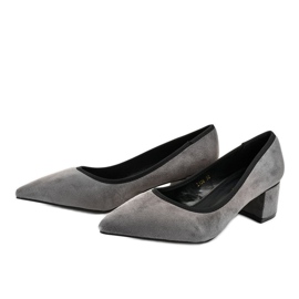 Černé semišové lodičky na sloupku L436 šedá žlutá Černé semišové lodičky na sloupku L436 šedá žlutá