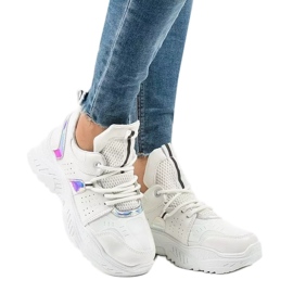 Bílé sportovní tenisky K-505 bílý Bílé sportovní tenisky K-505 bílý