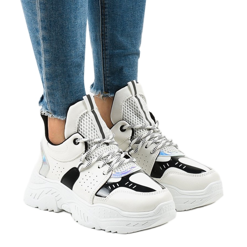 Bílé sportovní tenisky K-505 bílý