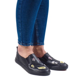 Černé tenisky s potisky G82-3 černá Černé tenisky s potisky G82-3 černá