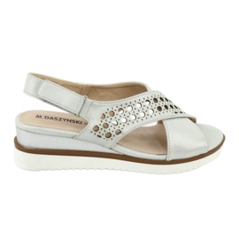 Stříbrné sandály na klínu Daszyński 1838 šedá