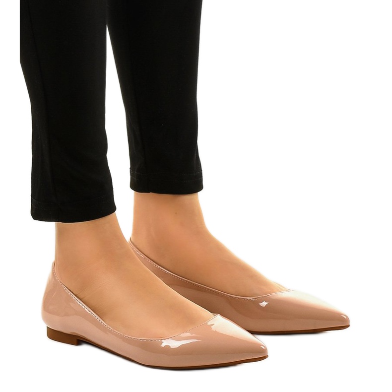 Béžové balerínky lakované v bodě MM5018 béžový