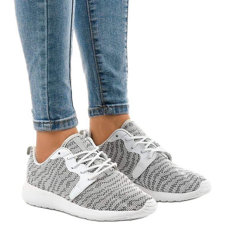 Bílé dámské sportovní boty 7-6875C vícebarevný Bílé dámské sportovní boty 7-6875C vícebarevný