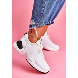 BUGO Bílé dámské sportovní boty tenisky B0-547 bílý černá BUGO Bílé dámské sportovní boty tenisky B0-547 bílý černá