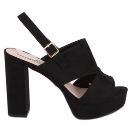 Černé sandály na sloupku 9R02 Černá Černé sandály na sloupku 9R02 Černá