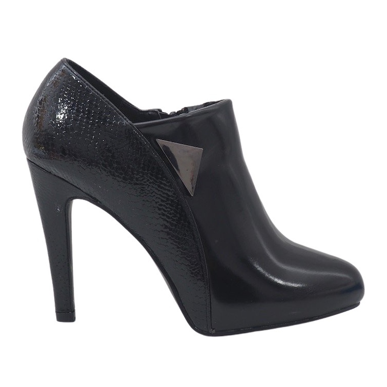 Černé boty na vysokém podpatku LEI-46 černá