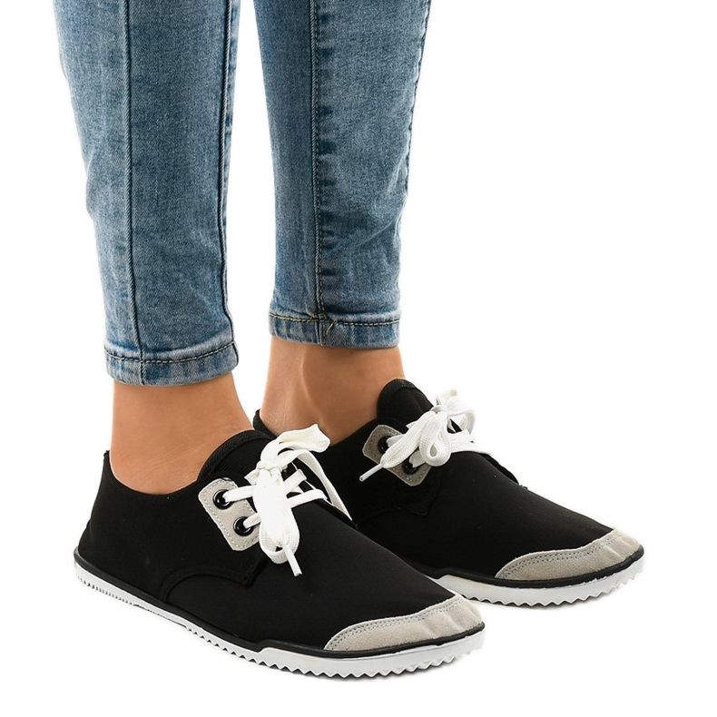 Černé nazouvací tenisky BO-6 černá