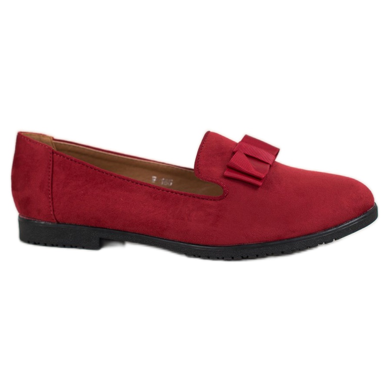 Miss Laura Páni s lukem červené