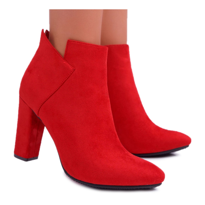 Vinceza Dámské kozačky na podpatku semišové červené volánky