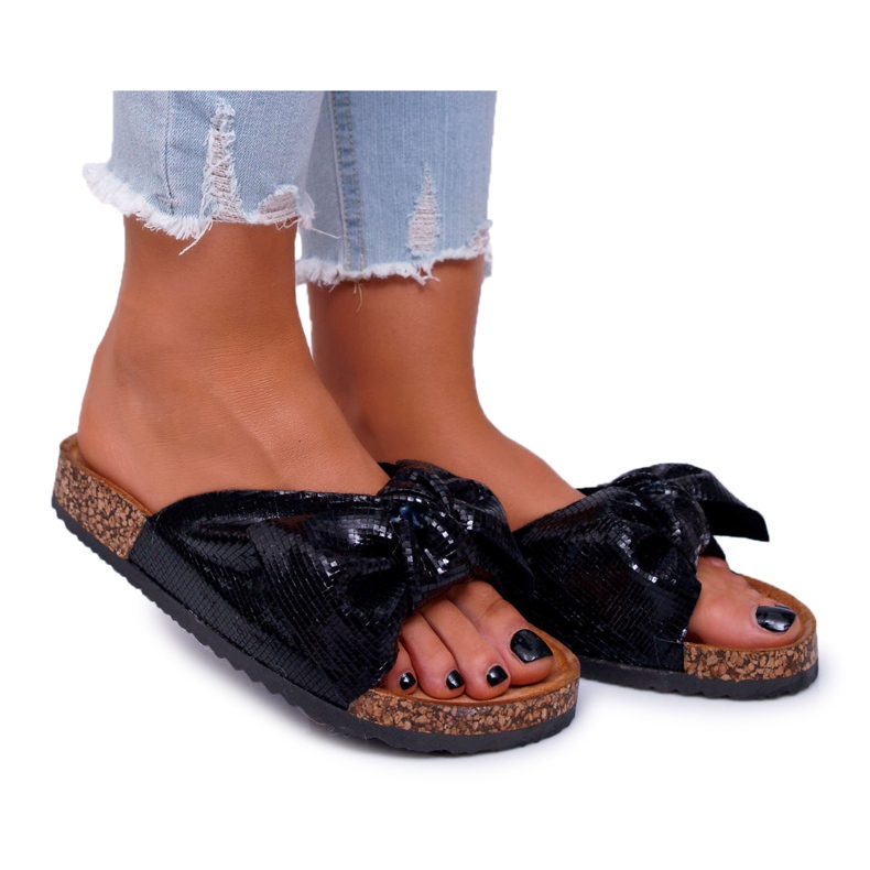 Černé dámské pantofle Metalics s mašlí černá