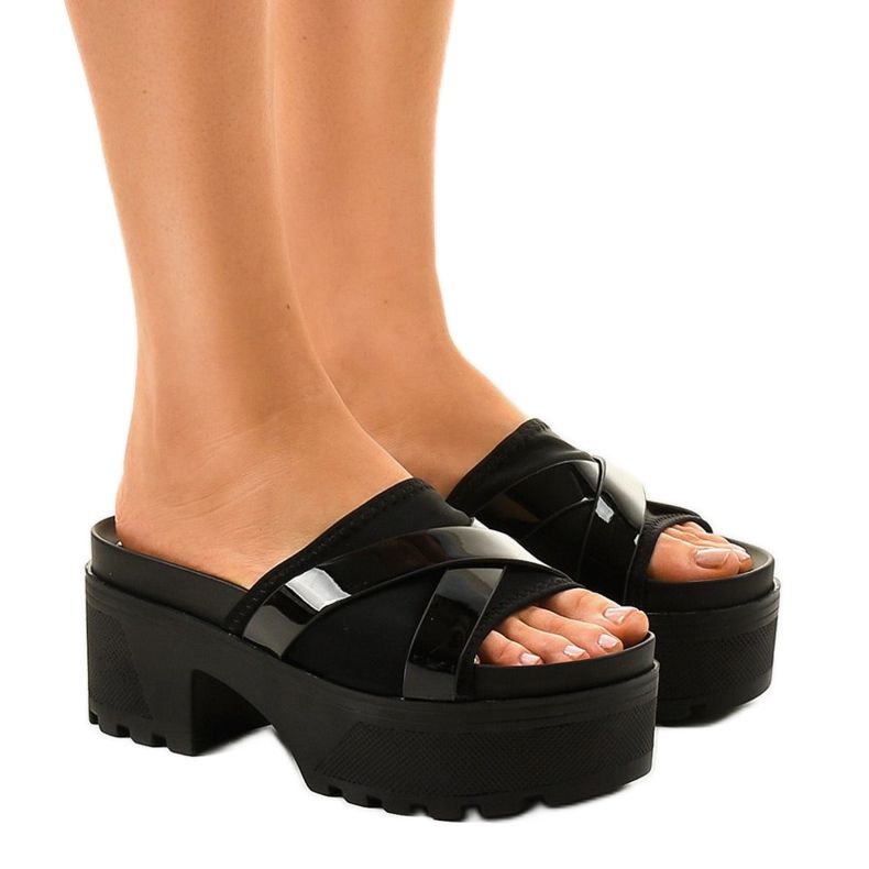 Černé vysoké podpatky M806 černá Černé vysoké podpatky M806 černá