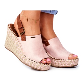 Dámské sandály na klínku Big Star Pink FF274984 růžový