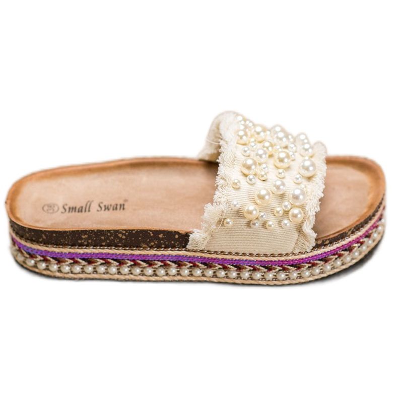 Small Swan Papuče na platformě s perlami béžový