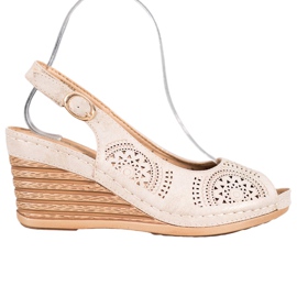 Evento Prolamované sandály s eko kůží hnědý