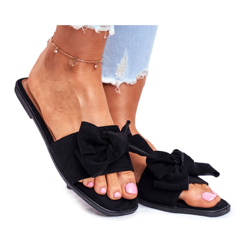 Malajsie Dámské pantofle s černými mašlemi černá