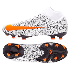 Fotbalová obuv Nike Mercurial Superfly 7 Academy CR7 FG / MG M CZ5853-180 bílá vícebarevný