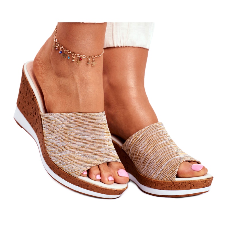 Dámské pantofle na klínku Sergio Leone Beige SK320 béžový zlatý