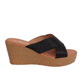 Černá Černá pantofle 10-235 Černá černý