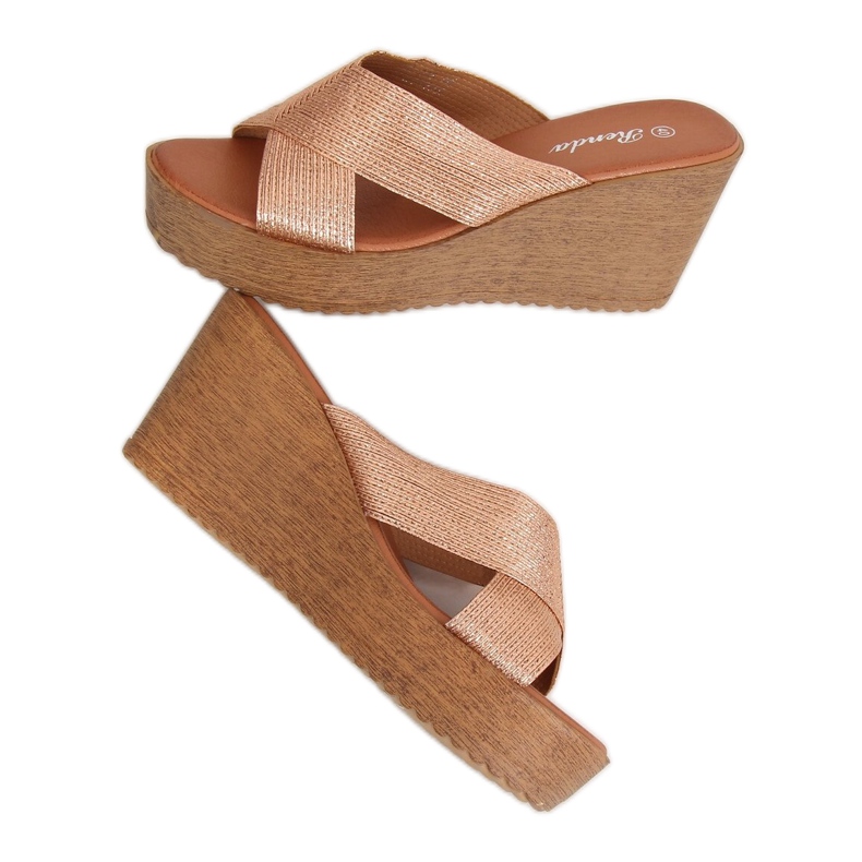 Klínové pantofle na šampaňské 10-235 šampaňské béžový Klínové pantofle na šampaňské 10-235 šampaňské béžový