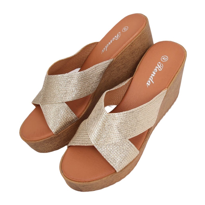 Zlaté klínové pantofle 10-235 zlaté zlatý