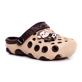 Dětské pantofle Pěna Crocs Brown Monkey Footballer hnědý
