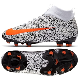 Kopačky Nike Mercurial Superfly 7 Academy CR7 FG / MG Jr CV3182-180 vícebarevný bílý