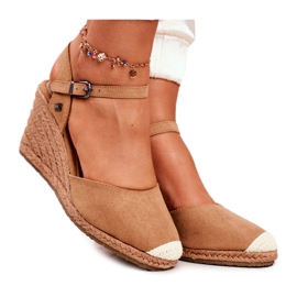 Dámské sandály na pleteném klínu Big Star světle hnědé DD274A169 hnědý Dámské sandály na pleteném klínu Big Star světle hnědé DD274A169 hnědý